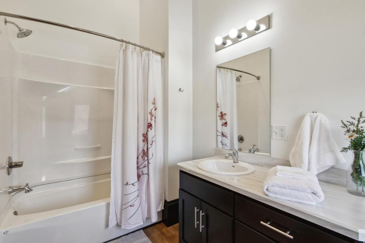 Sleek Millersburg Apartment In Downtown! Luaran gambar
